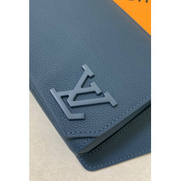 Сумка  Louis Vuitton Pilot Wearable