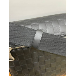 Сумка  Louis Vuitton District PM
