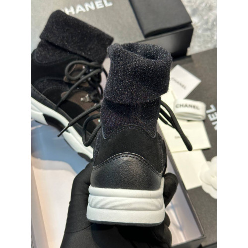 Высокие кроссовки Chanel 