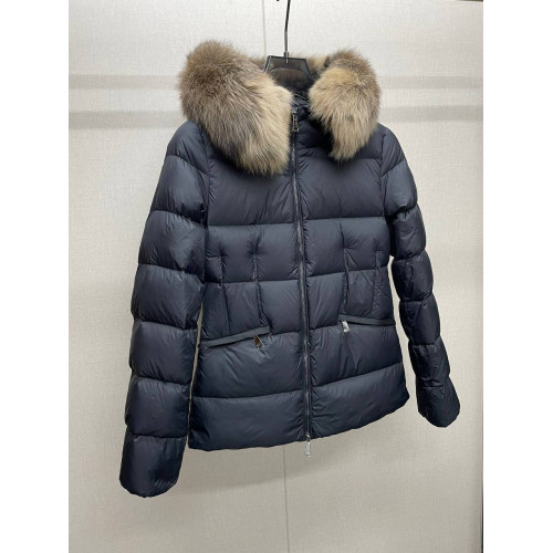 Пуховик Moncler 
