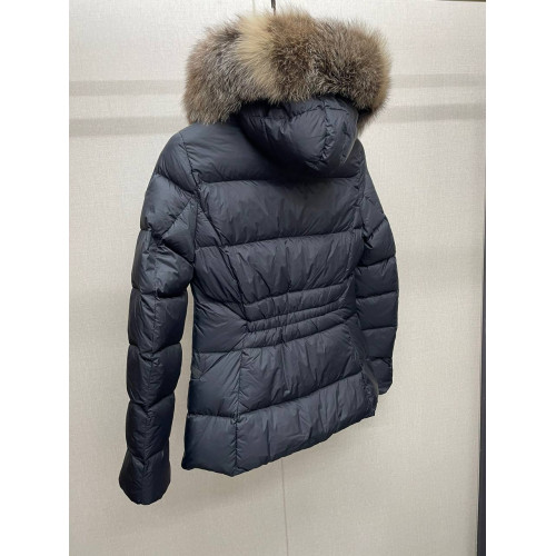 Пуховик Moncler 