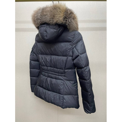 Пуховик Moncler 