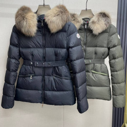 Пуховик Moncler 