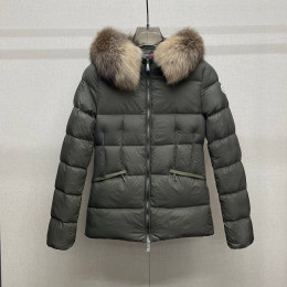 Пуховик Moncler 