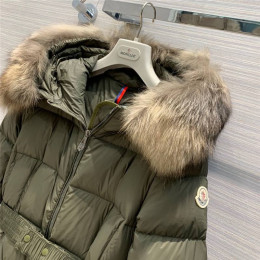 Пуховик Moncler Boedic