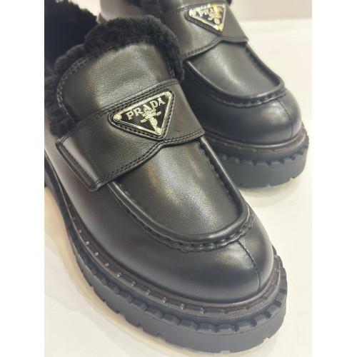 Зимние лоферы Prada 