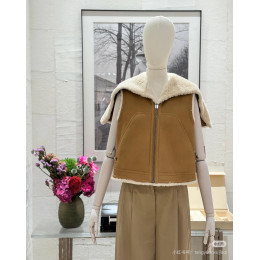 Жилет Christian Dior 