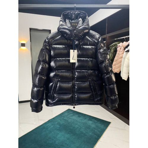 Пуховик Moncler 