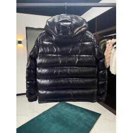Пуховик Moncler 