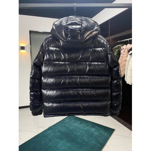 Пуховик Moncler 