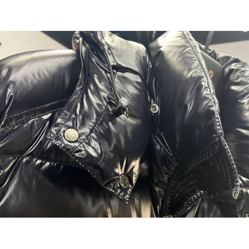 Пуховик Moncler 