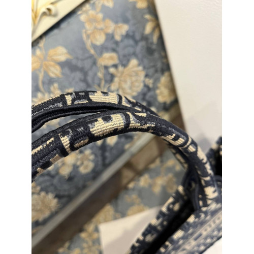 Сумка  Dior Book Tote