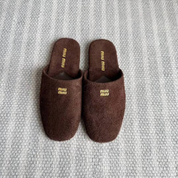 Женские шлёпанцы мюли MIU MIU