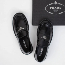 Мужские лоферы Prada 