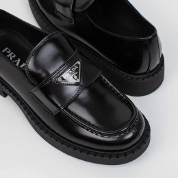 Мужские лоферы Prada 