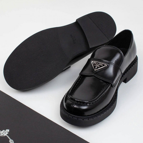 Мужские лоферы Prada 