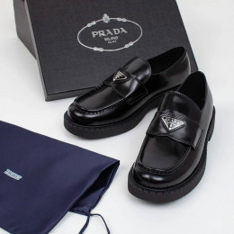 Мужские лоферы Prada 