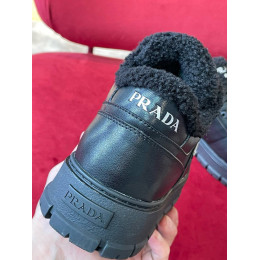 Кроссовки Prada 