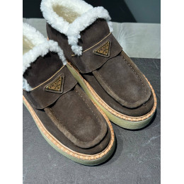 Замшевые лоферы Prada 