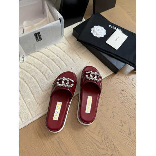 Шлепанцы Chanel