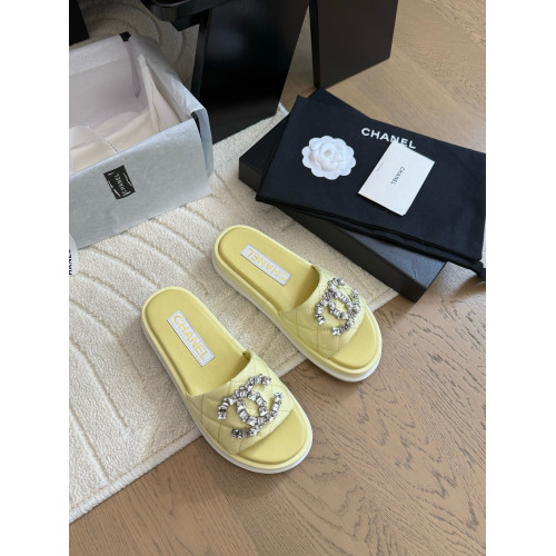 Шлепанцы Chanel