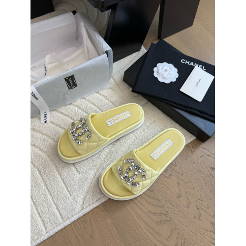 Шлепанцы Chanel