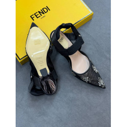 Босоножки Fendi Colibrì 