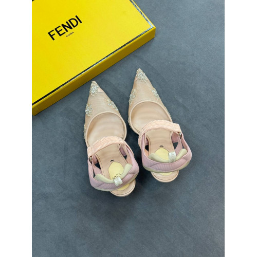 Босоножки Fendi Colibri