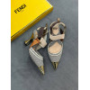Босоножки Fendi Colibri