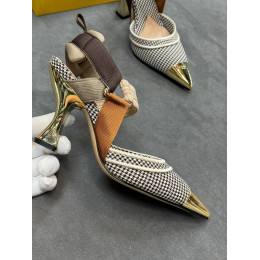Босоножки Fendi Colibri