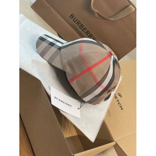 Бейсболка Burberry