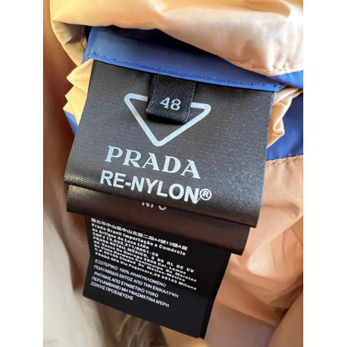 Куртка Prada 