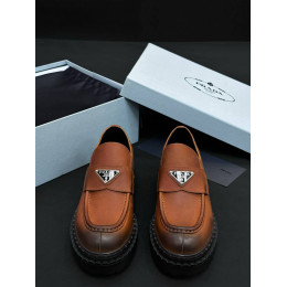 Лоферы Prada