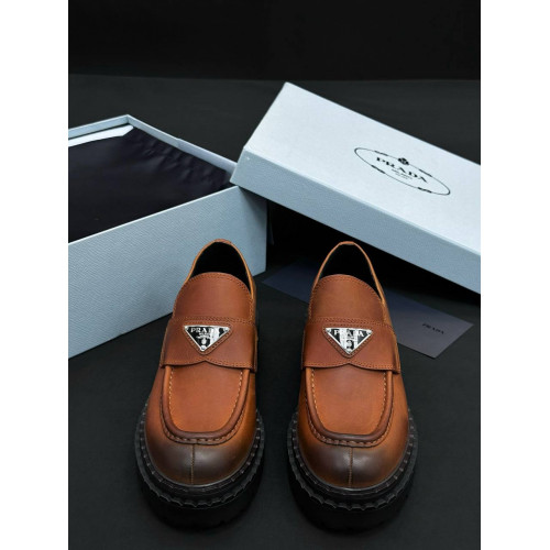 Лоферы Prada