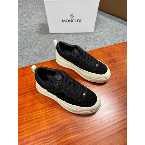 Кроссовки Moncler