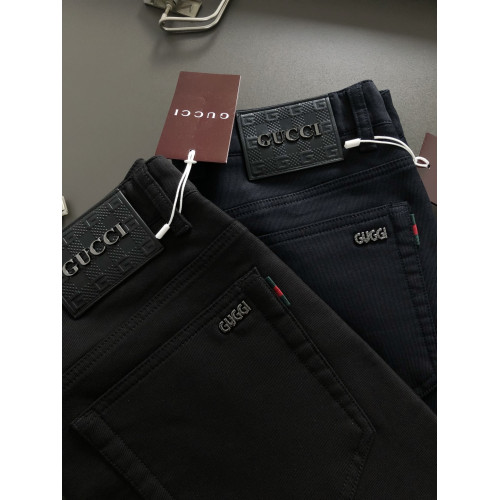 Джинсы Gucci 