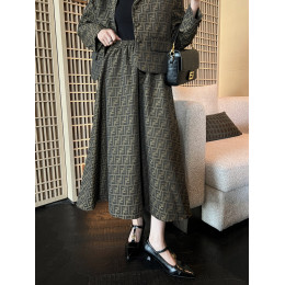 Женский костюм Fendi с юбкой