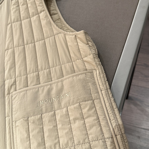Жилет Moncler