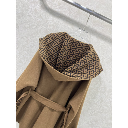 Пальто Fendi 