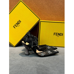 Босоножки Fendi 