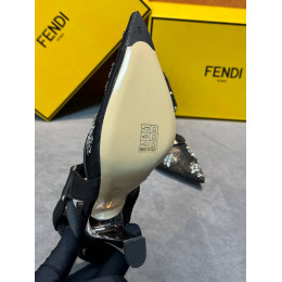 Босоножки Fendi 