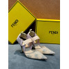 Босоножки Fendi Colibrì 