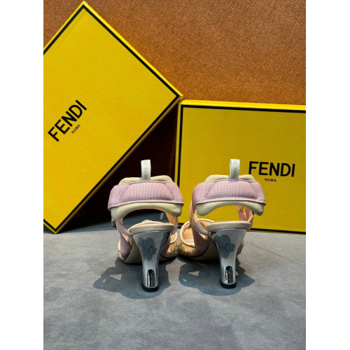 Босоножки Fendi Colibrì 