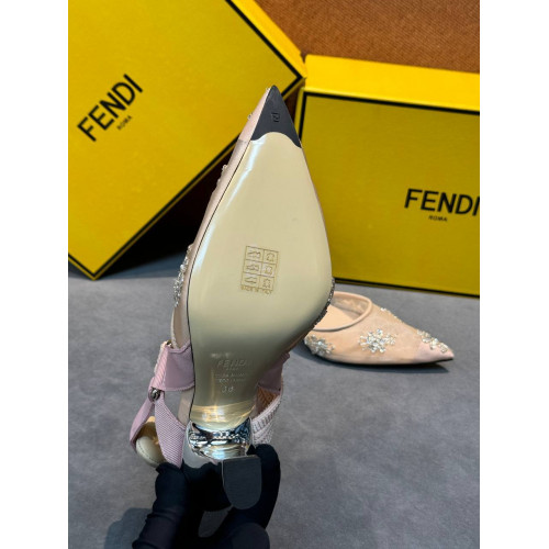 Босоножки Fendi Colibrì 