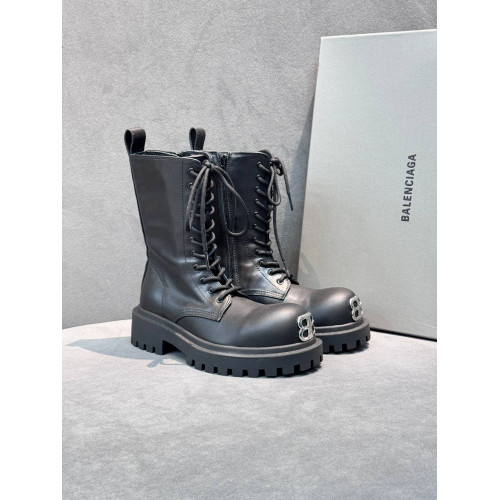 Ботинки на шнуровке Balenciaga