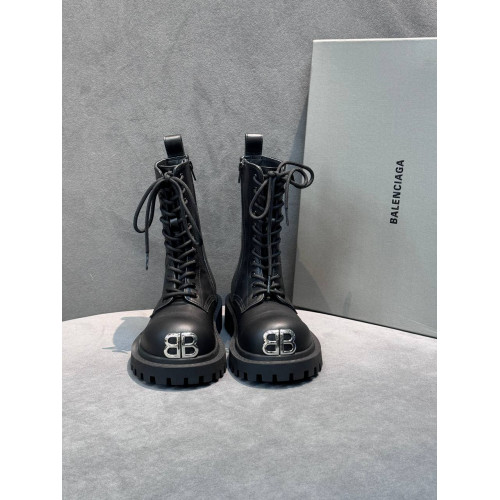 Ботинки на шнуровке Balenciaga