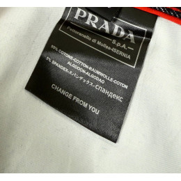 Джинсы Prada