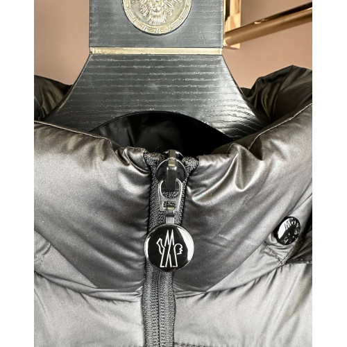 Пуховик Moncler X Batman 