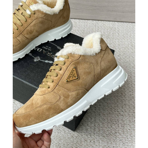 Кроссовки Prada
