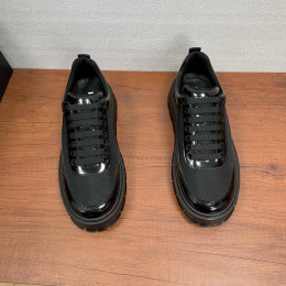 Кроссовки Prada